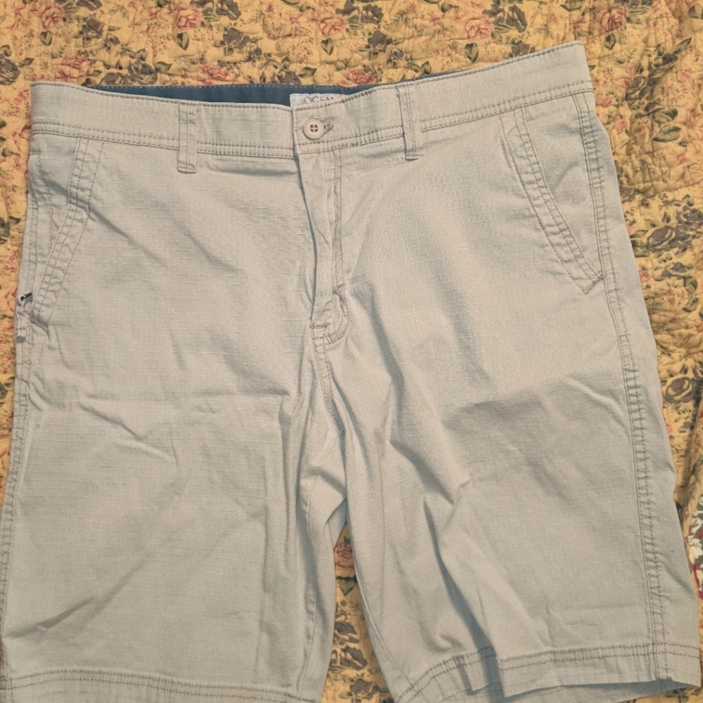 Ocean Coast 36 tan shorts mens